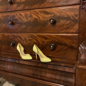 BCBG Paris high heeled pumps